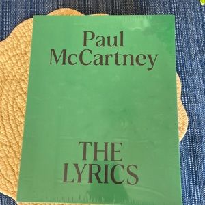 BRAND NEW PAUL MCCARTNEY LYRIC BOOK